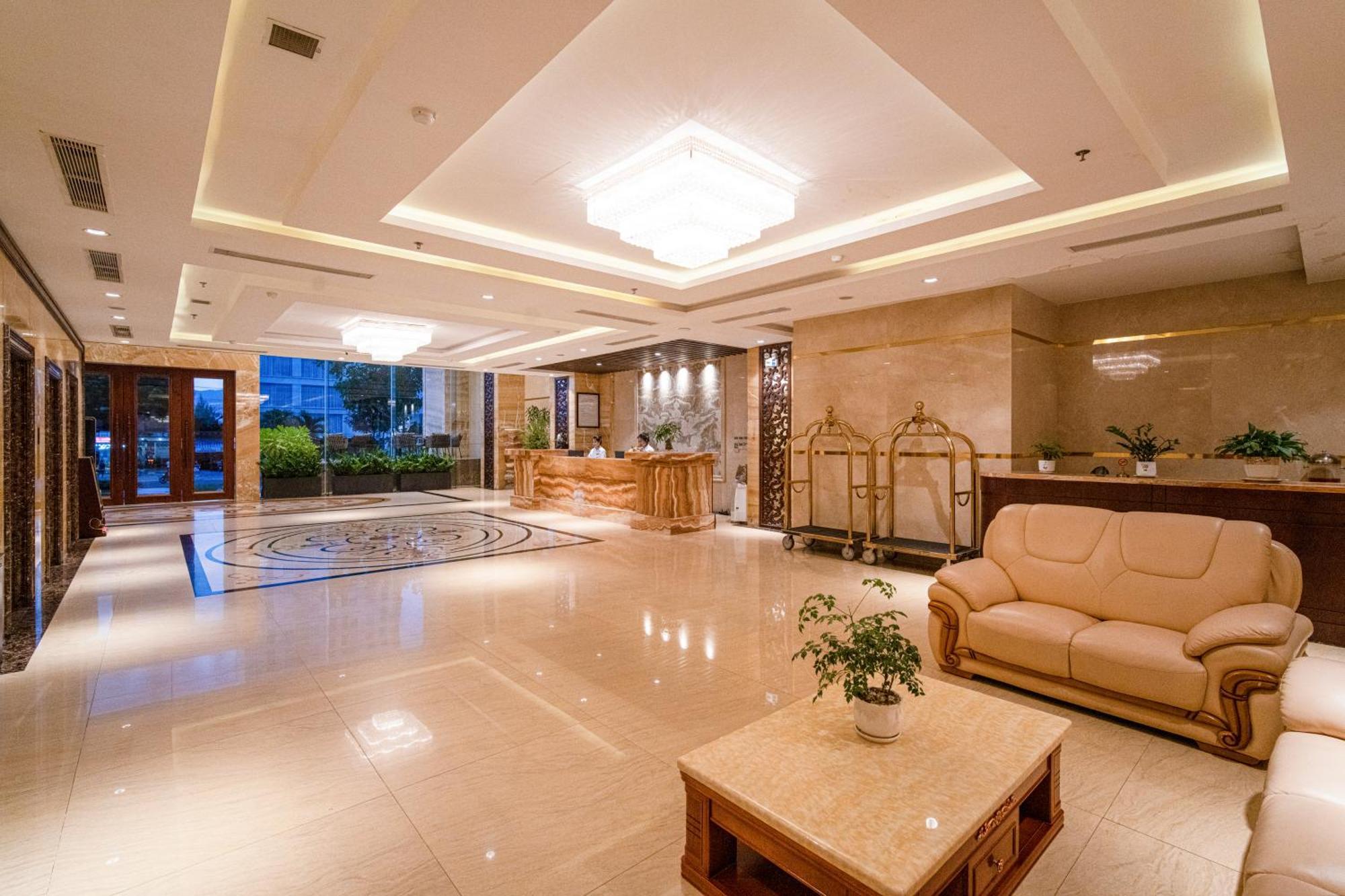 Luxtery Hotel & Spa Da Nang Eksteriør billede